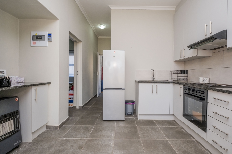 2 Bedroom Property for Sale in Mooiberge Western Cape